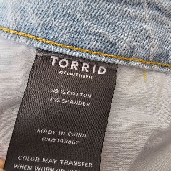 Torrid 24 Light Wash Denim Shorts Jean Cuffed Stretch 5" Inseam High Rise - Picture 5 of 5